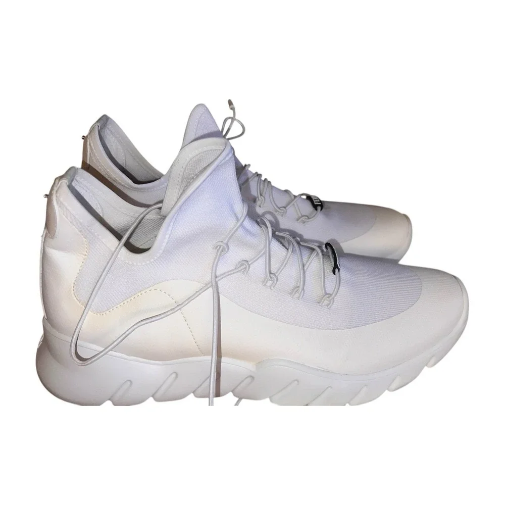 Fendi Sneakers - Picture 6 of 8